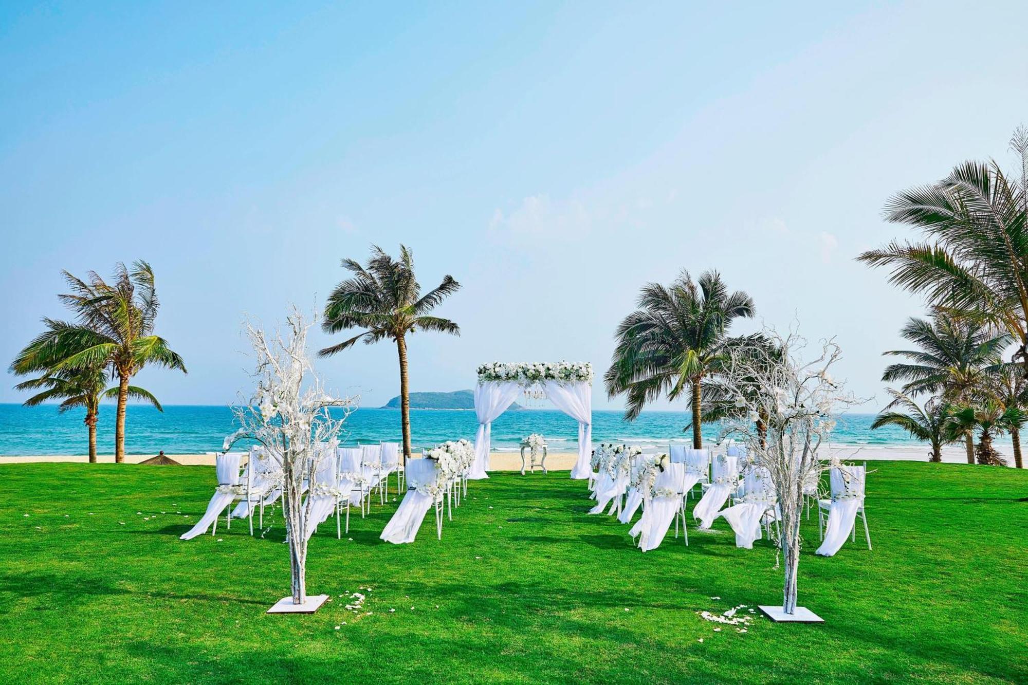 The Westin Shimei Bay Resort Wanning Exterior photo