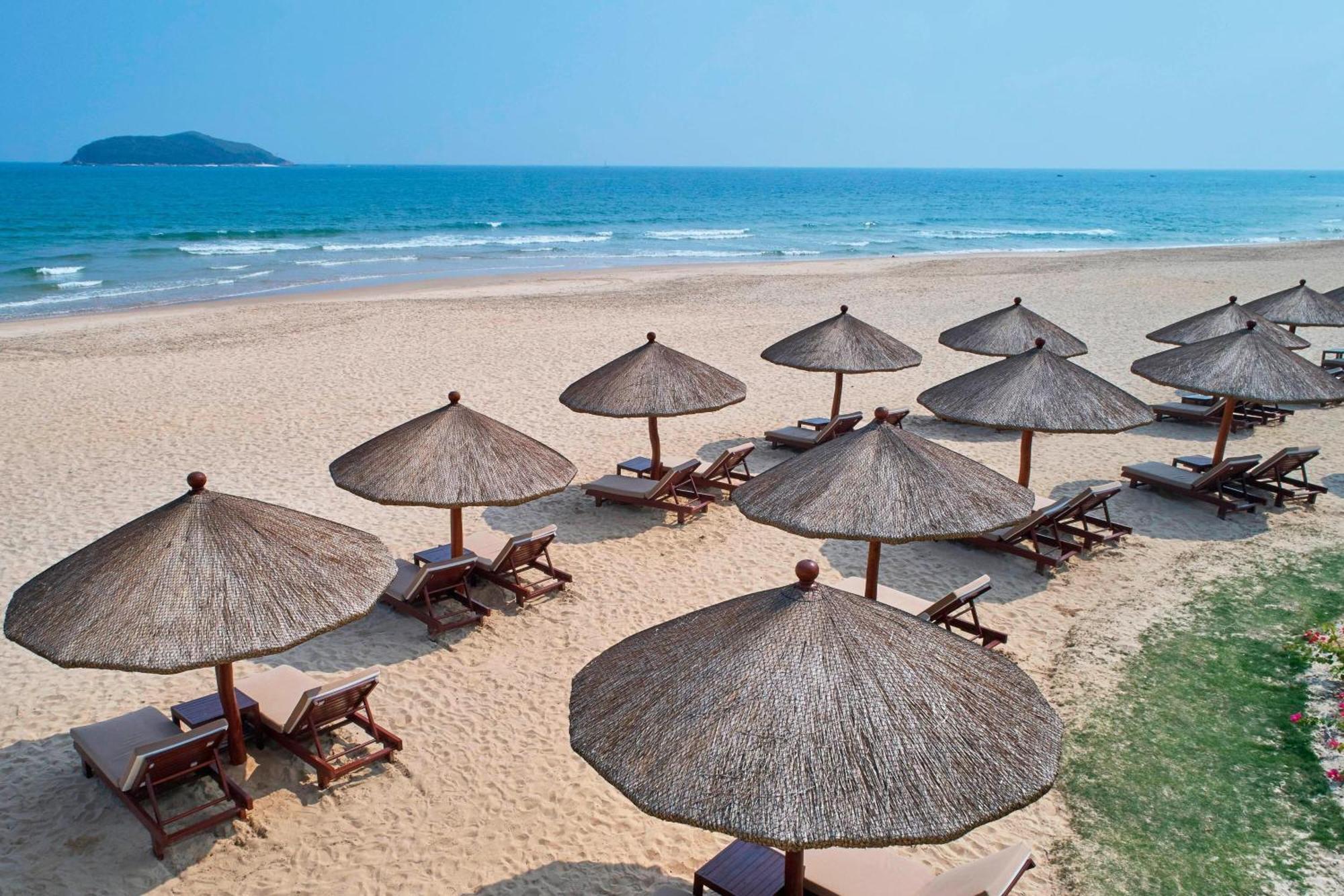 The Westin Shimei Bay Resort Wanning Exterior photo