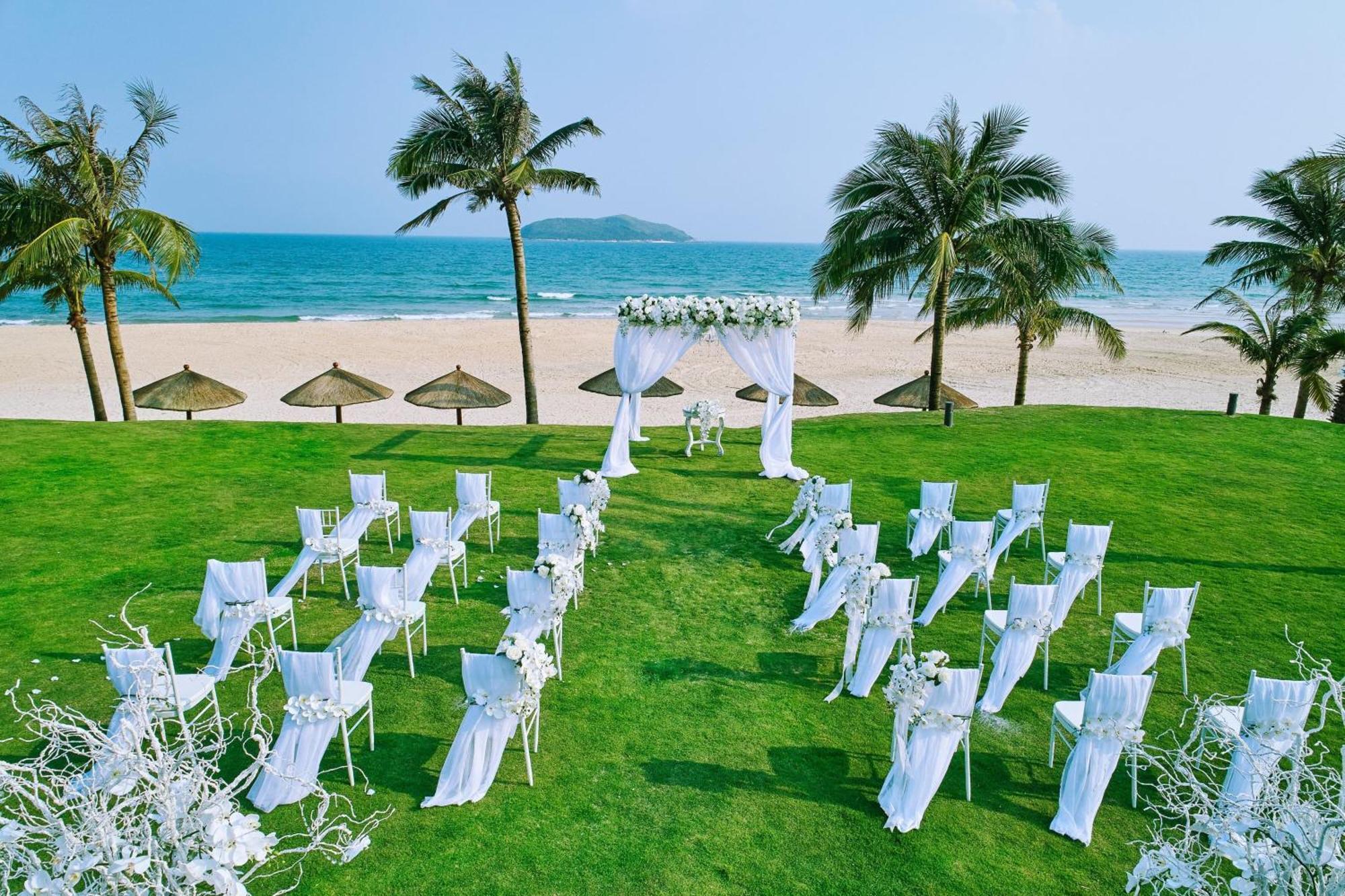 The Westin Shimei Bay Resort Wanning Exterior photo